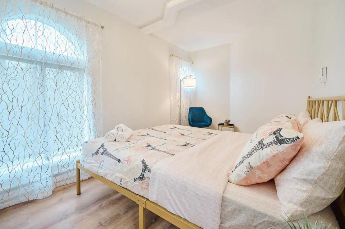 Wonderful Family Place W/hottub/sauna/billiard/private Pool Villa