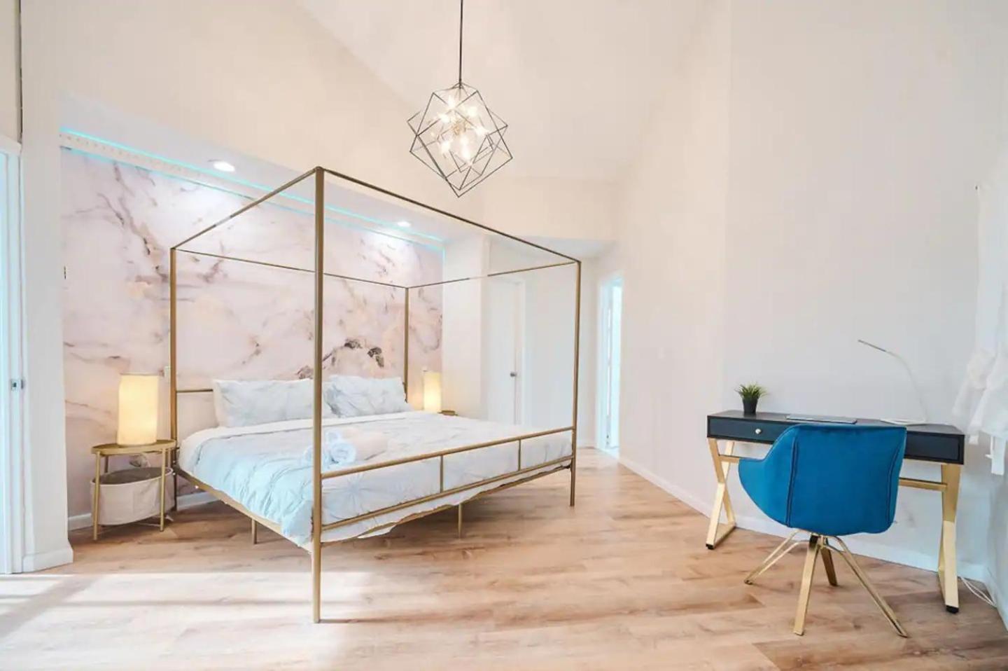 Wonderful Family Place W/hottub/sauna/billiard/private Pool *