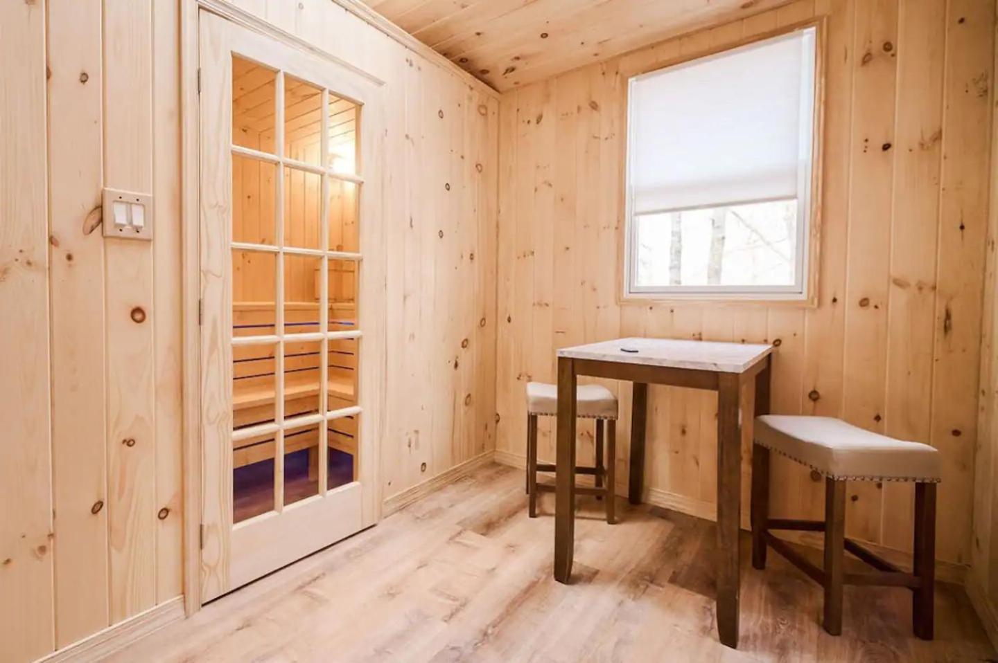 Villa Wonderful Family Place W/hottub/sauna/billiard/private Pool